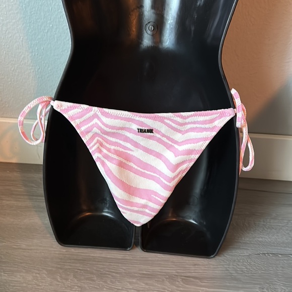 Zebra punch pink zebra string bottom - Picture 8 of 9